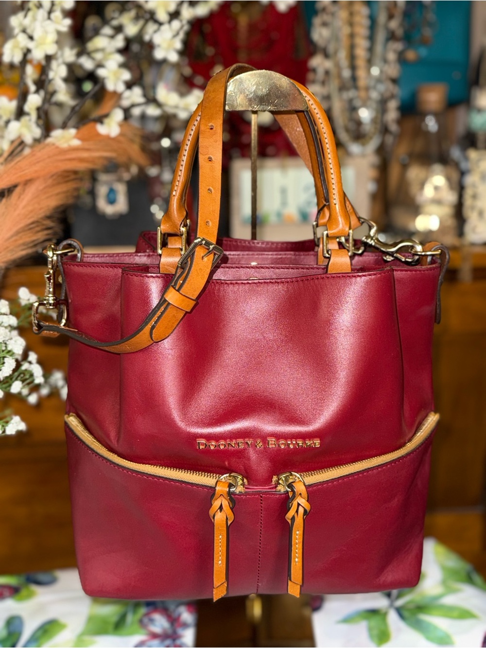 Dooney & Bourke City Large Dawson Satchel - Red Leather - Excellent Condition (E